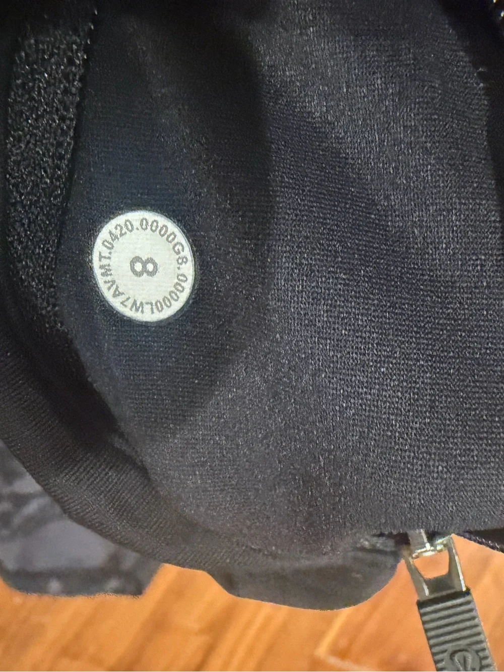 Lululemon Speedups 4” size 8.